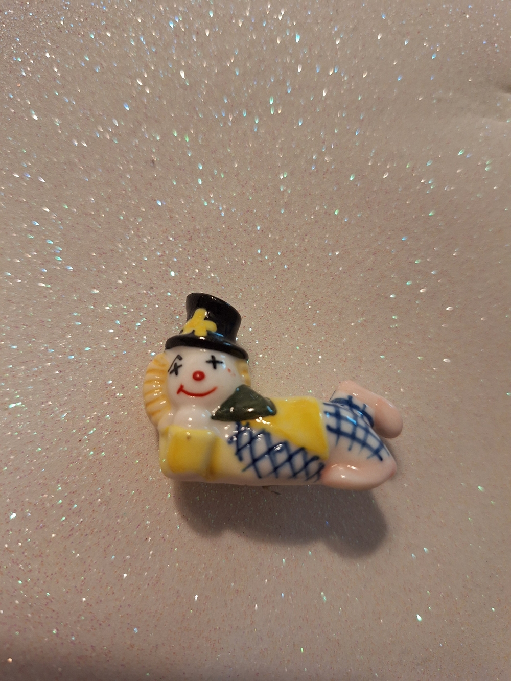 Bug House Clown Tophat Yellow Coat Vintage 1-½”Tall 1-¾” Wide Chopsticks Stand